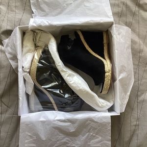Vince Evangeline black suede
